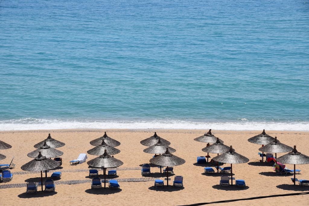 Whitesands Beach Resort Паралия-Враху Экстерьер фото
